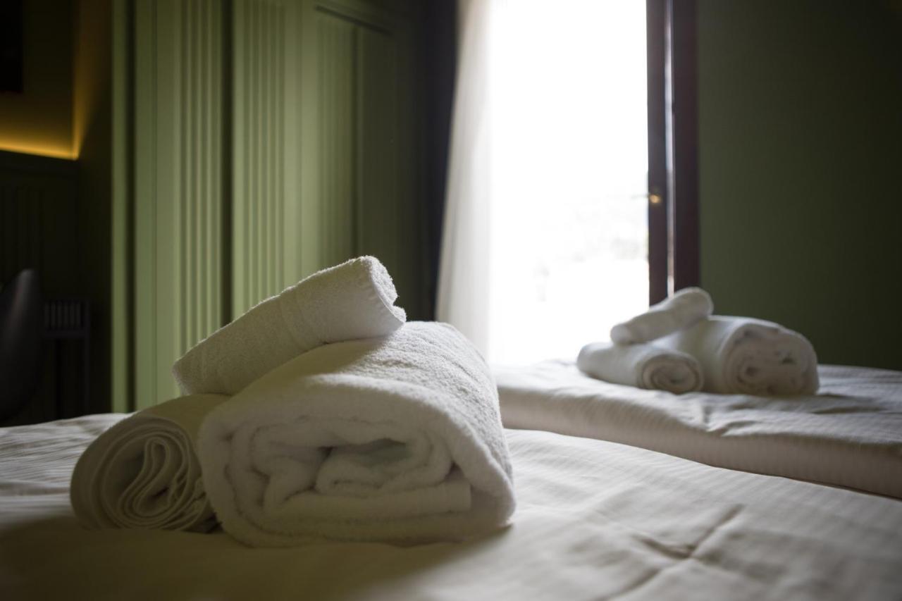 גארדה Hotel Miro' מראה חיצוני תמונה
